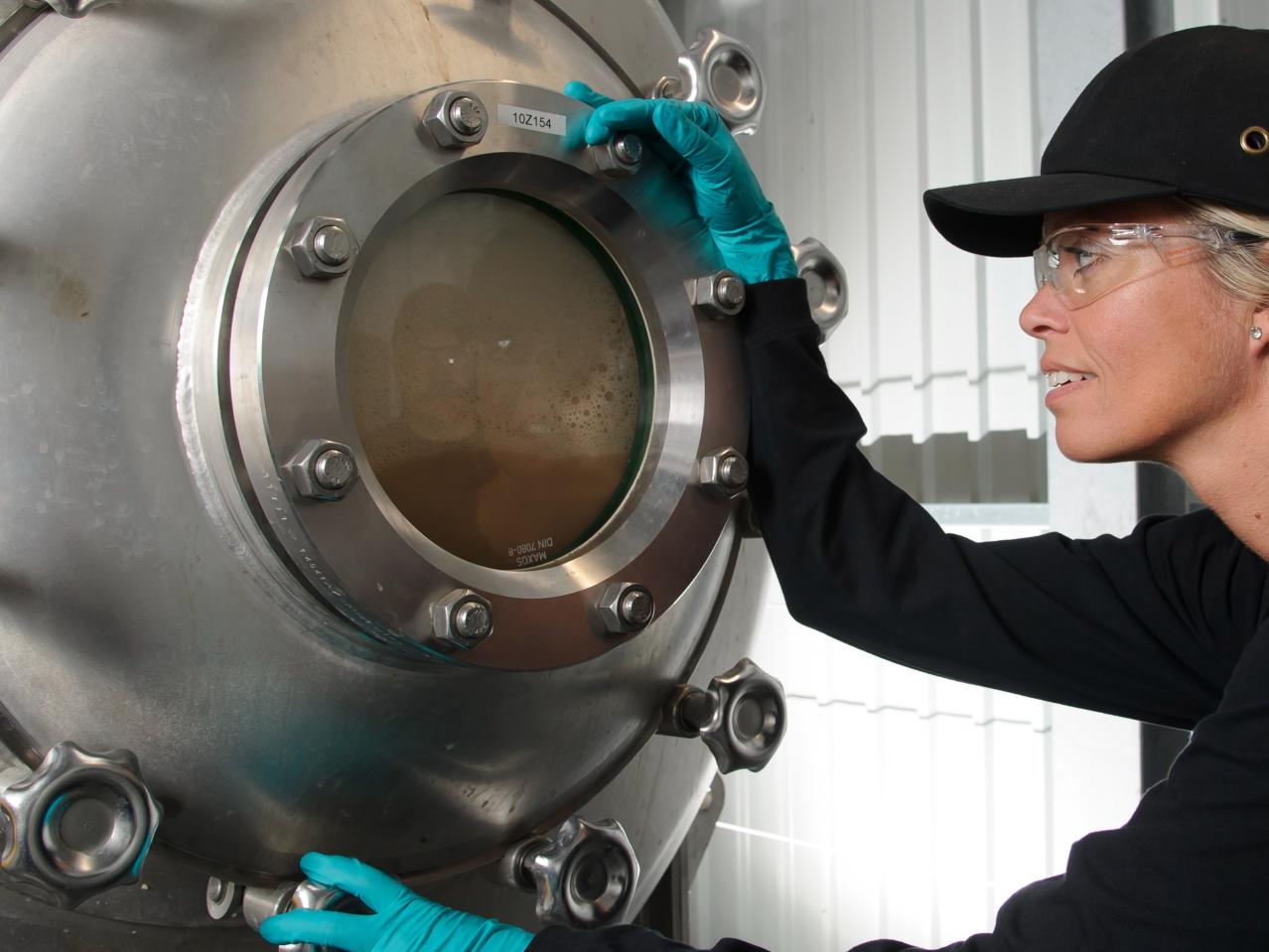 Biotekingeniør på job