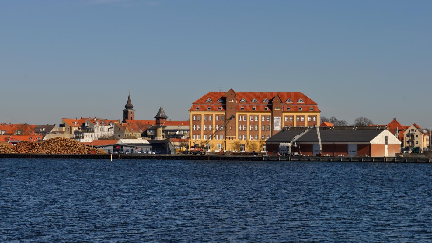 Nykøbing fra vandsiden