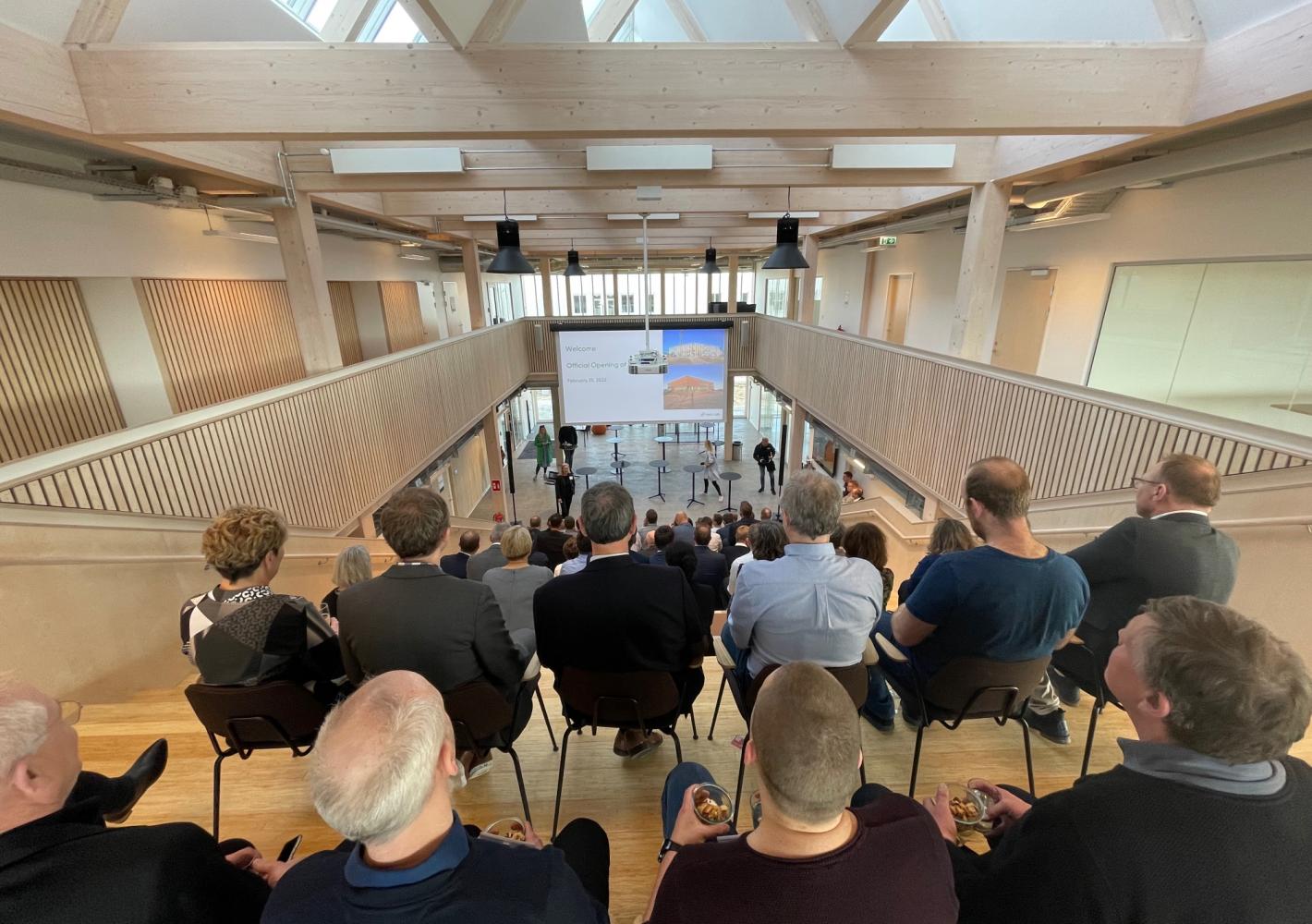 Heliz åbning