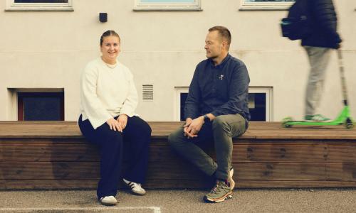 skoleleder og studerende